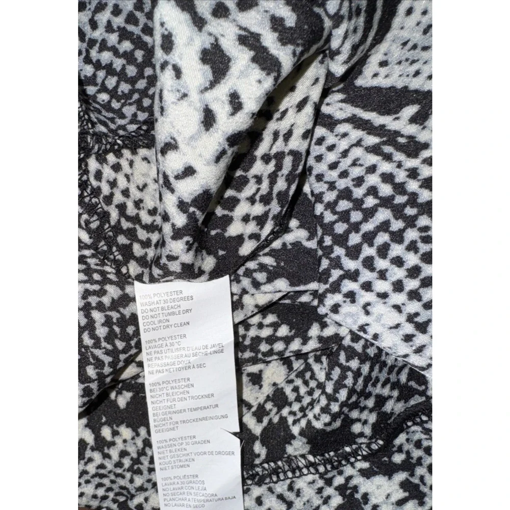 Nasty Gal Snake Yourself At Home Print Wrap Mini Skirt Size US 0